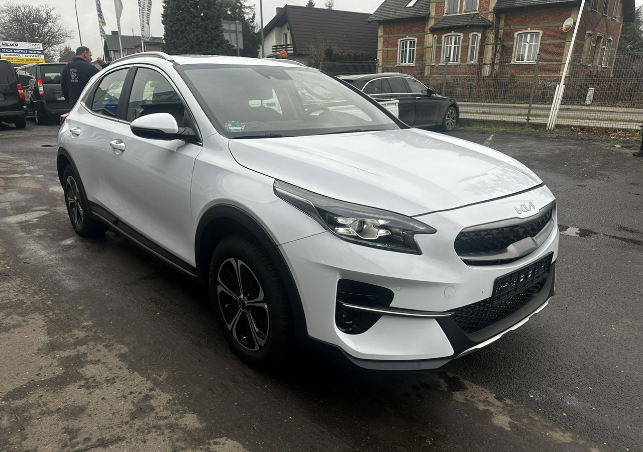 Kia Xceed 1.6 GDI Hybryda Plug-in 50 km na prądzie 2022 - Mobil: gambar 1 Kia Xceed 1.6 GDI Hybryda Plug-in 50 km na prądzie 2022 - Mobil: gambar 1