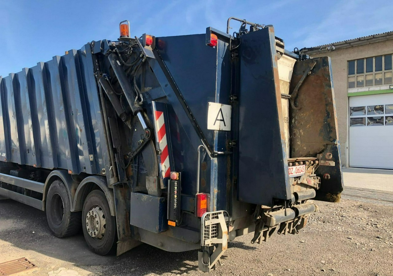 MAN Inny MAN TGA 26.320 Śmieciarka Powerpress 525 FAUN 2008 - Truk sampah: gambar 4 MAN Inny MAN TGA 26.320 Śmieciarka Powerpress 525 FAUN 2008 - Truk sampah: gambar 4
