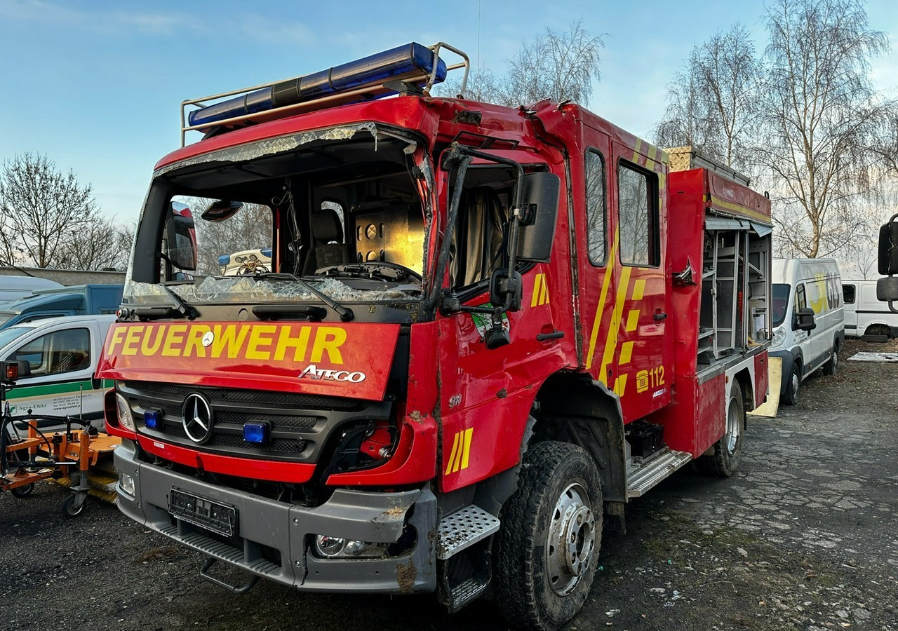 Mercedes-Benz Inny Mercedes-Benz Atego 918 Straż Pożarna 4X4 2006 - Truk pemadam kebakaran: gambar 5 Mercedes-Benz Inny Mercedes-Benz Atego 918 Straż Pożarna 4X4 2006 - Truk pemadam kebakaran: gambar 5