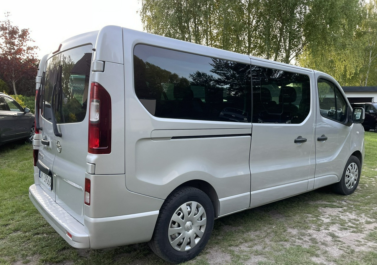 Opel Vivaro III Opel Vivaro 1.6-125KM Long 2x Klima Model 2019 - Mobil: gambar 5 Opel Vivaro III Opel Vivaro 1.6-125KM Long 2x Klima Model 2019 - Mobil: gambar 5