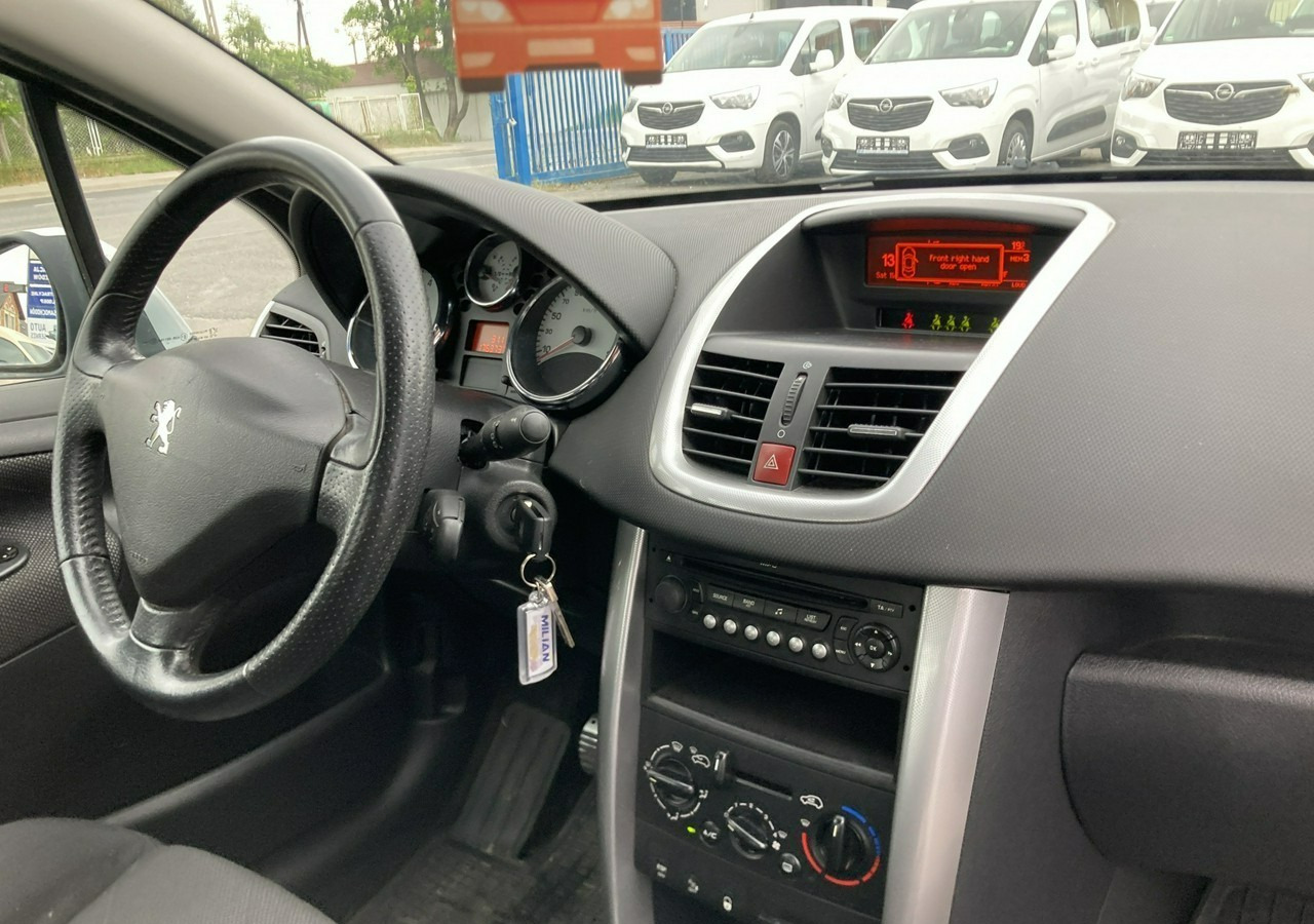 Peugeot 207 Peugeot 207 1.6HDI-16V Klima 2007 - Hatchback: gambar 5 Peugeot 207 Peugeot 207 1.6HDI-16V Klima 2007 - Hatchback: gambar 5
