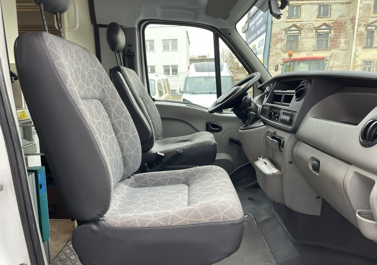 Renault Master Autosklep Gastronomiczny Food Truck Foodtruck sklep bar Borco 2008 - Truk penjual: gambar 5 Renault Master Autosklep Gastronomiczny Food Truck Foodtruck sklep bar Borco 2008 - Truk penjual: gambar 5