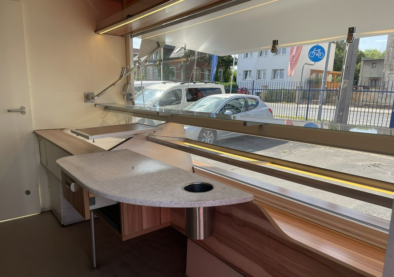Renault Master Autosklep pieczywa Gastronomiczny Food Truck Foodtruck Sklep Borco20 - Truk penjual: gambar 5 Renault Master Autosklep pieczywa Gastronomiczny Food Truck Foodtruck Sklep Borco20 - Truk penjual: gambar 5