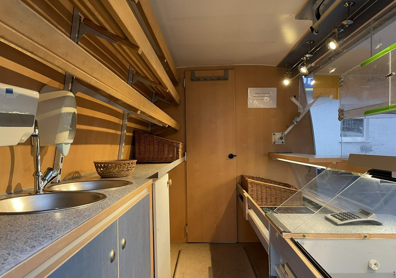 Truk penjual Renault Master Autosklep pieczywa Sklep Gastronomiczny Food Truck Foodtruck 2009: gambar 9