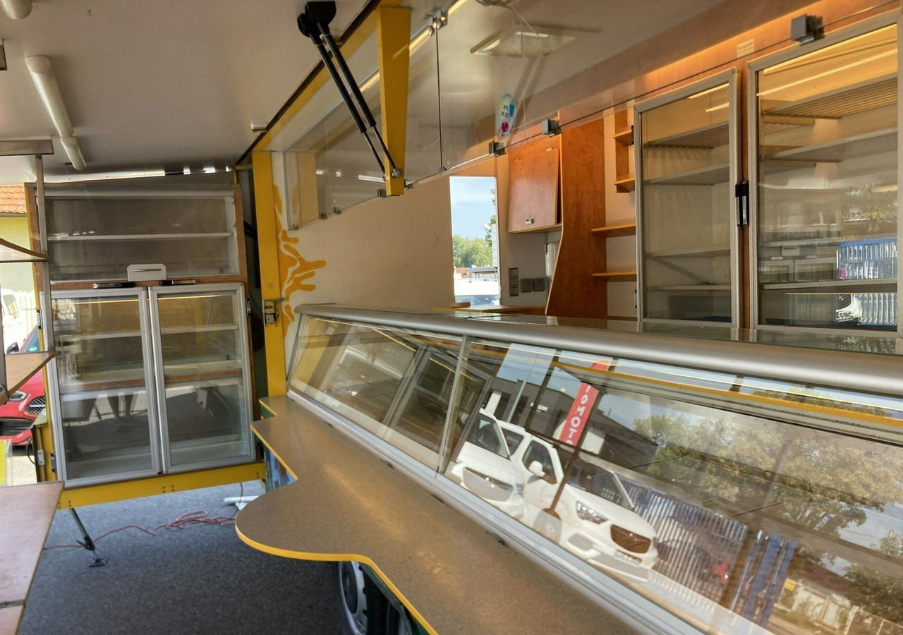 Renault Master Autosklep wędlin sklep bar Gastronomiczny Food Truck Foodtruck Borco - Truk penjual: gambar 3 Renault Master Autosklep wędlin sklep bar Gastronomiczny Food Truck Foodtruck Borco - Truk penjual: gambar 3