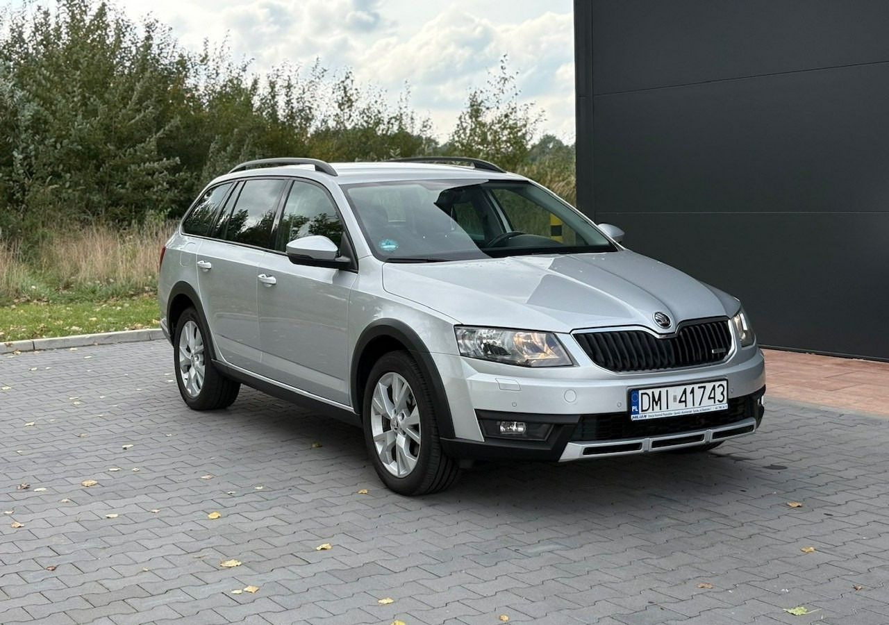 Skoda Octavia III Skoda Octavia 4X4 Scout 2.0 TDI -150KM Model 2017 Bezwypadkowa FV 23 - Mobil: gambar 1 Skoda Octavia III Skoda Octavia 4X4 Scout 2.0 TDI -150KM Model 2017 Bezwypadkowa FV 23 - Mobil: gambar 1