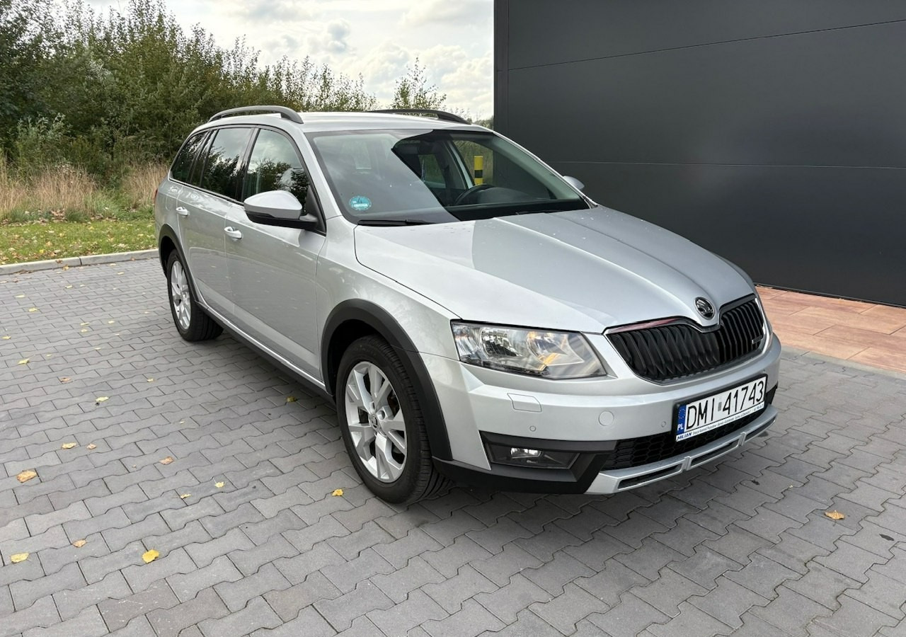 Skoda Octavia III Skoda Octavia 4X4 Scout 2.0 TDI -150KM Model 2017 Bezwypadkowa FV 23 - Mobil: gambar 2 Skoda Octavia III Skoda Octavia 4X4 Scout 2.0 TDI -150KM Model 2017 Bezwypadkowa FV 23 - Mobil: gambar 2
