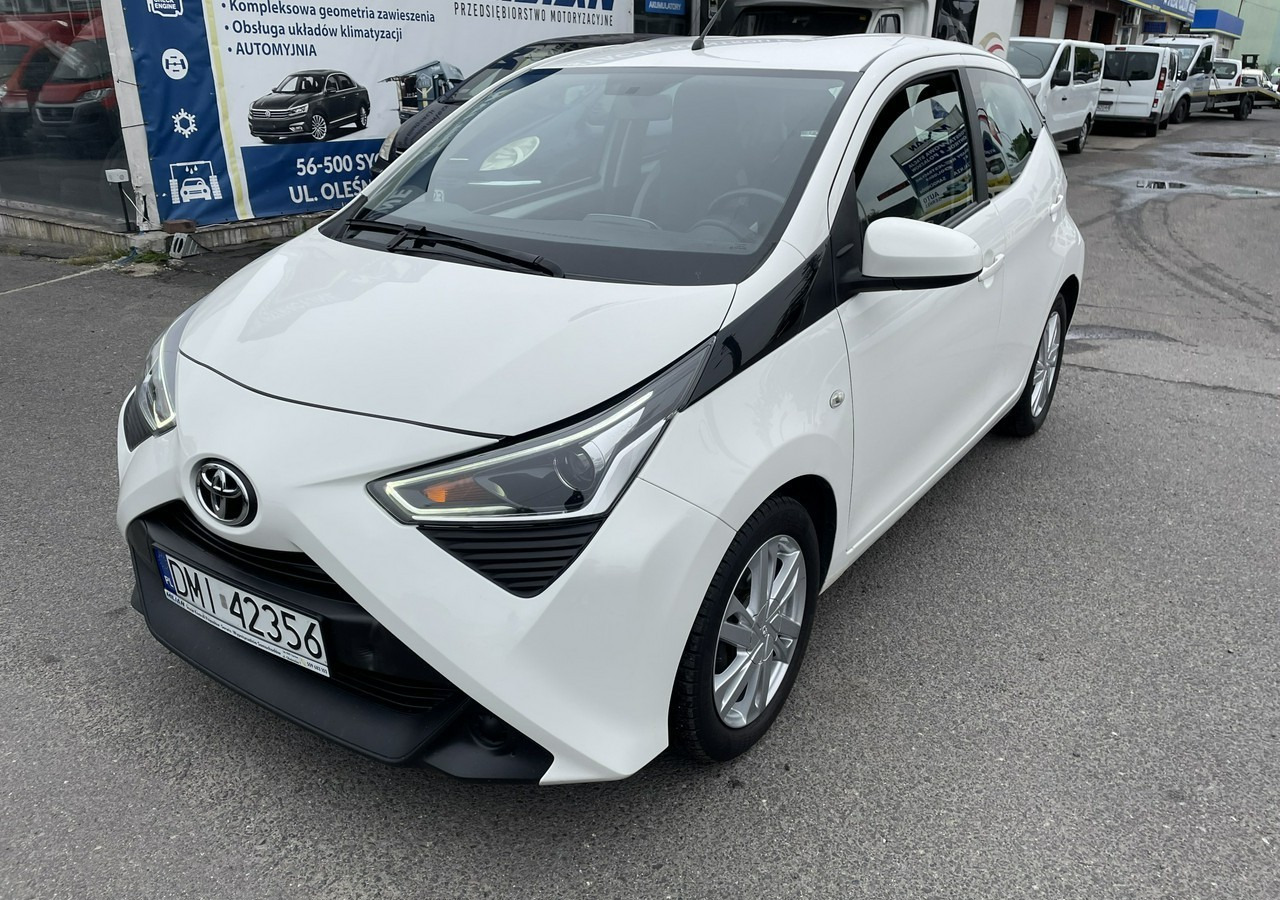 Toyota Aygo II Toyota Aygo 1.0 VVT-i JBL Edition bezyna+LPG Salon PL 2020 - Hatchback: gambar 1 Toyota Aygo II Toyota Aygo 1.0 VVT-i JBL Edition bezyna+LPG Salon PL 2020 - Hatchback: gambar 1