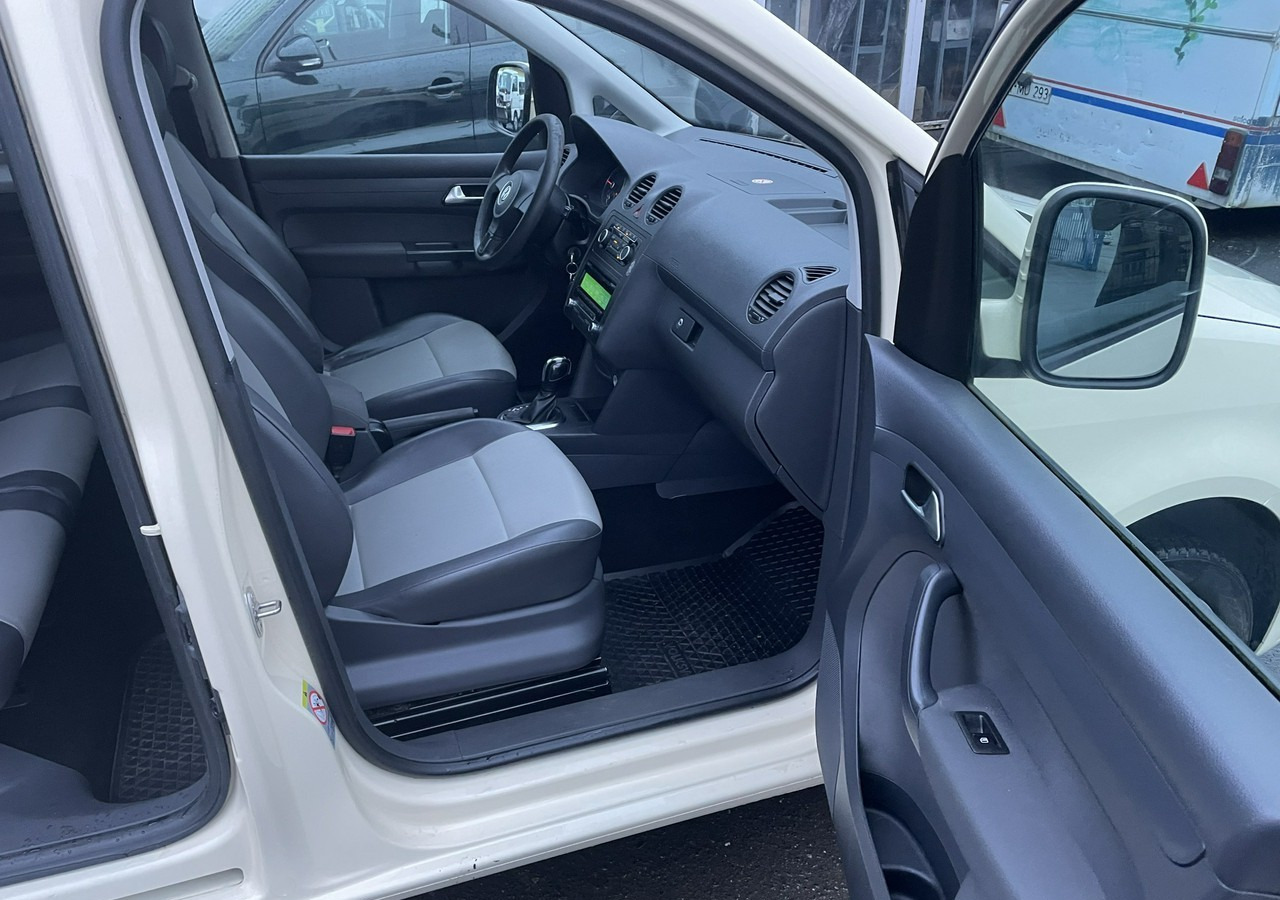 Volkswagen Caddy III Caddy 1.6 TDI dla Niepełnosprawnych inwalida rampa 2015 - Mobil: gambar 4 Volkswagen Caddy III Caddy 1.6 TDI dla Niepełnosprawnych inwalida rampa 2015 - Mobil: gambar 4