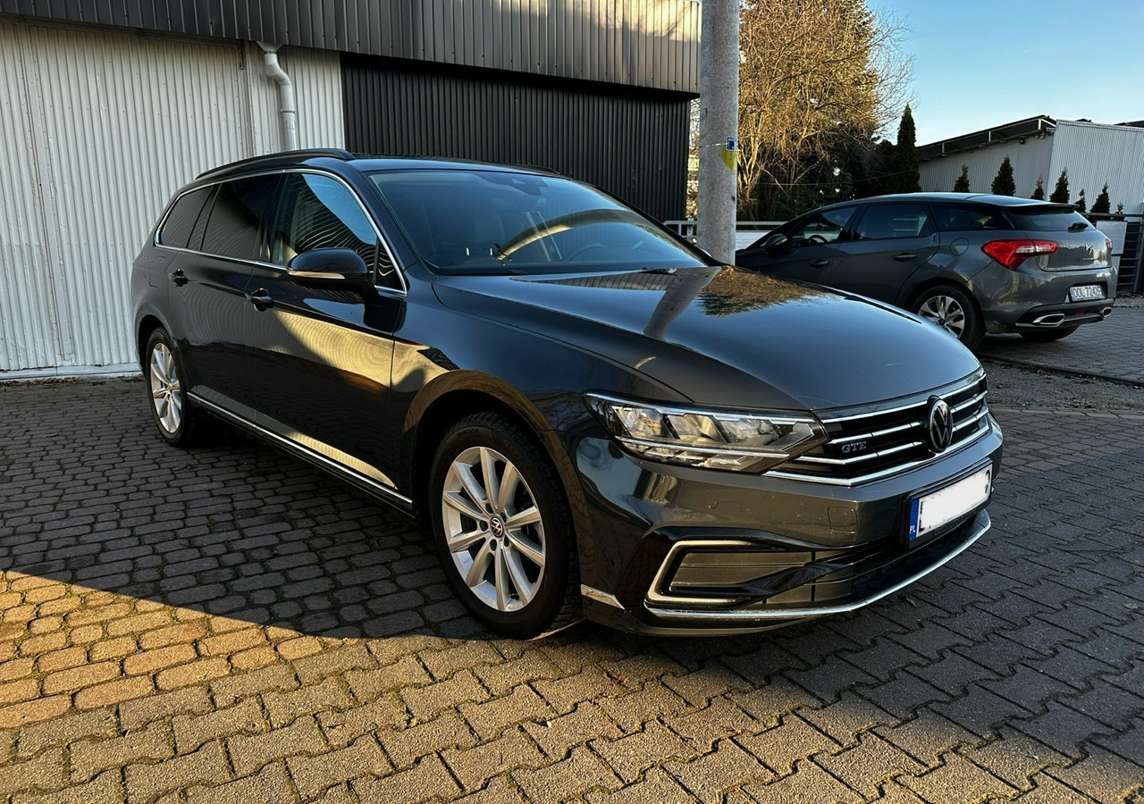 Volkswagen Passat B8 GTE 1.4TSI 218KM Hybryda Plug-in zasięg 50km Panorama*Navi*Skóra*FV2 - Mobil: gambar 2 Volkswagen Passat B8 GTE 1.4TSI 218KM Hybryda Plug-in zasięg 50km Panorama*Navi*Skóra*FV2 - Mobil: gambar 2
