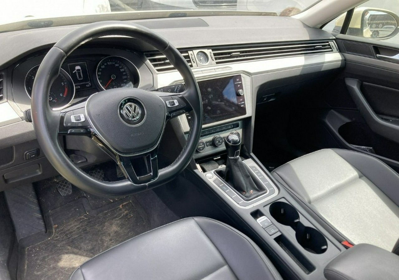 Volkswagen Passat B8 Passat B8 2.0-150KM 2018 - Mobil: gambar 5 Volkswagen Passat B8 Passat B8 2.0-150KM 2018 - Mobil: gambar 5
