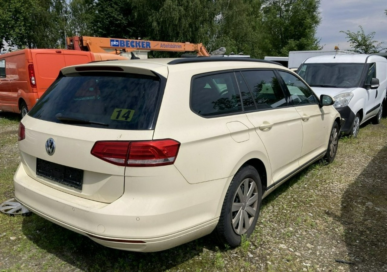 Volkswagen Passat B8 Passat B8 2.0-150KM 2018 - Mobil: gambar 4 Volkswagen Passat B8 Passat B8 2.0-150KM 2018 - Mobil: gambar 4