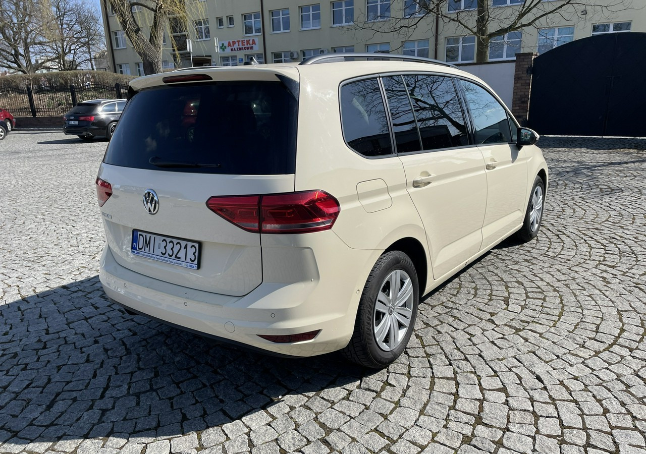 Volkswagen Touran III 2.0 TDI DSG Automat 7osobowy 2020 - Mobil: gambar 2 Volkswagen Touran III 2.0 TDI DSG Automat 7osobowy 2020 - Mobil: gambar 2