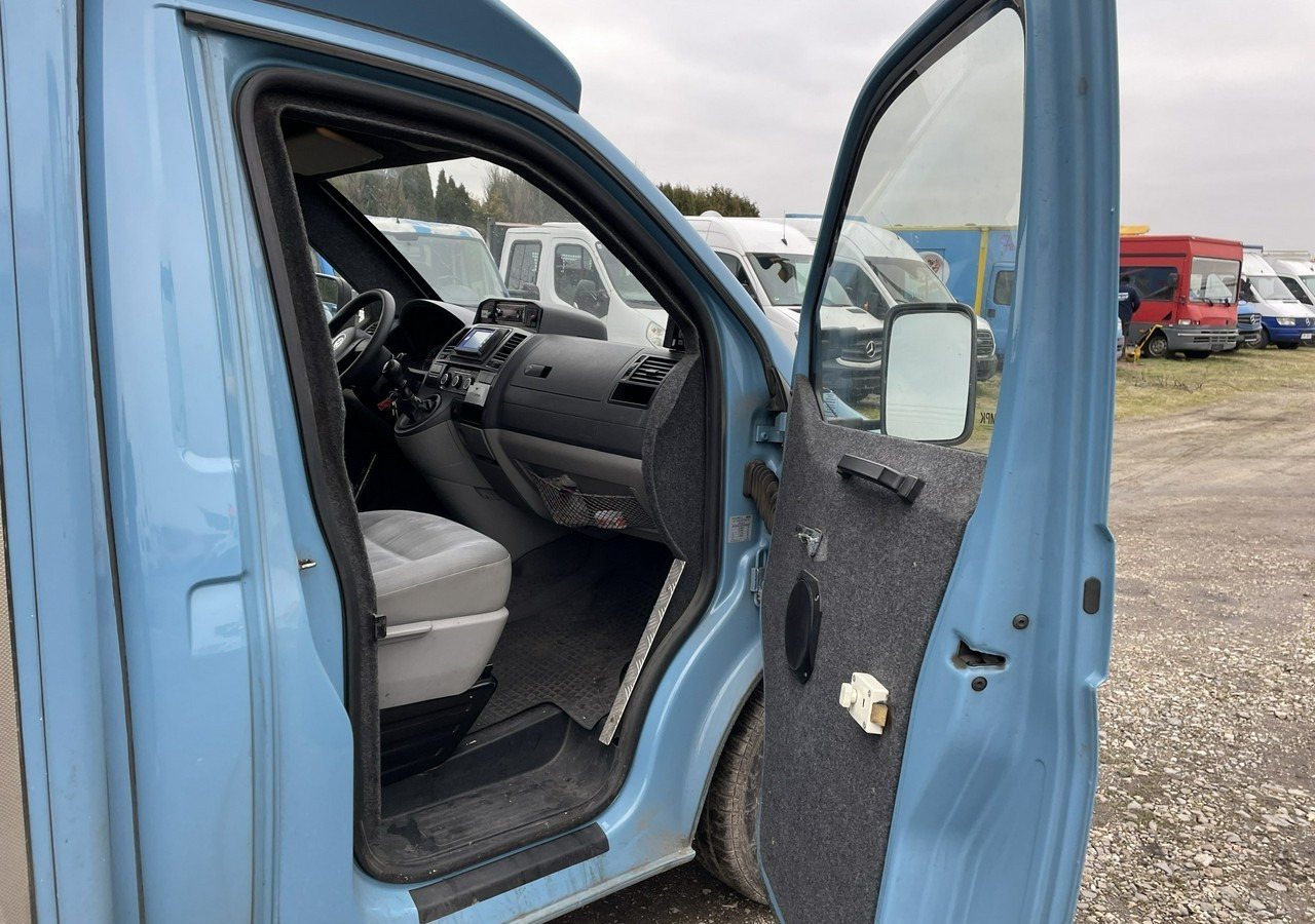 Kendaraan kolektor Volkswagen Transporter T5 Transporter Bankowóz kuloodporny opancerzony Model 2015: gambar 7