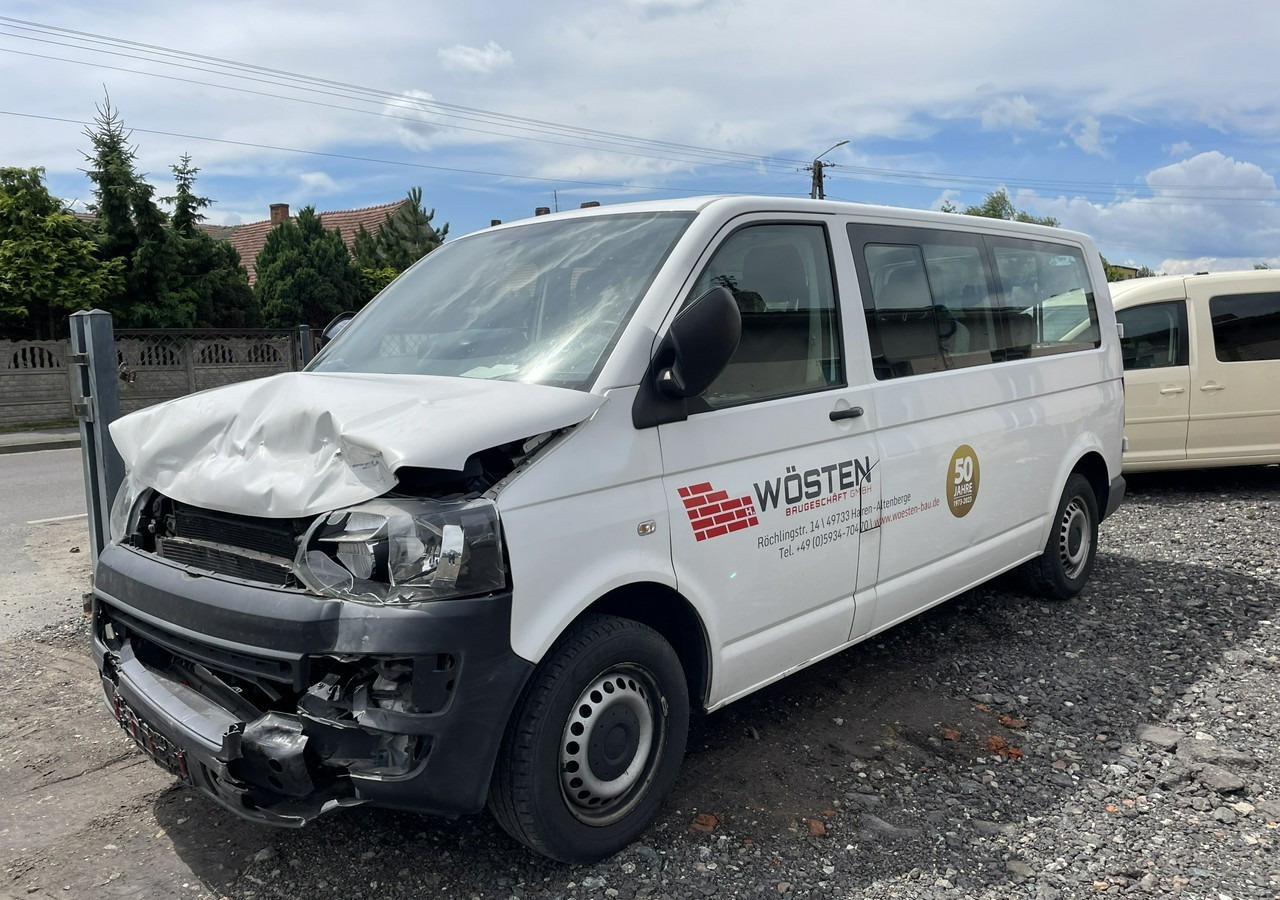 Volkswagen Transporter T5 Volkswagen Transporter Long 2.0-140KM 9-osobowy Model 2015 - Mobil: gambar 3 Volkswagen Transporter T5 Volkswagen Transporter Long 2.0-140KM 9-osobowy Model 2015 - Mobil: gambar 3