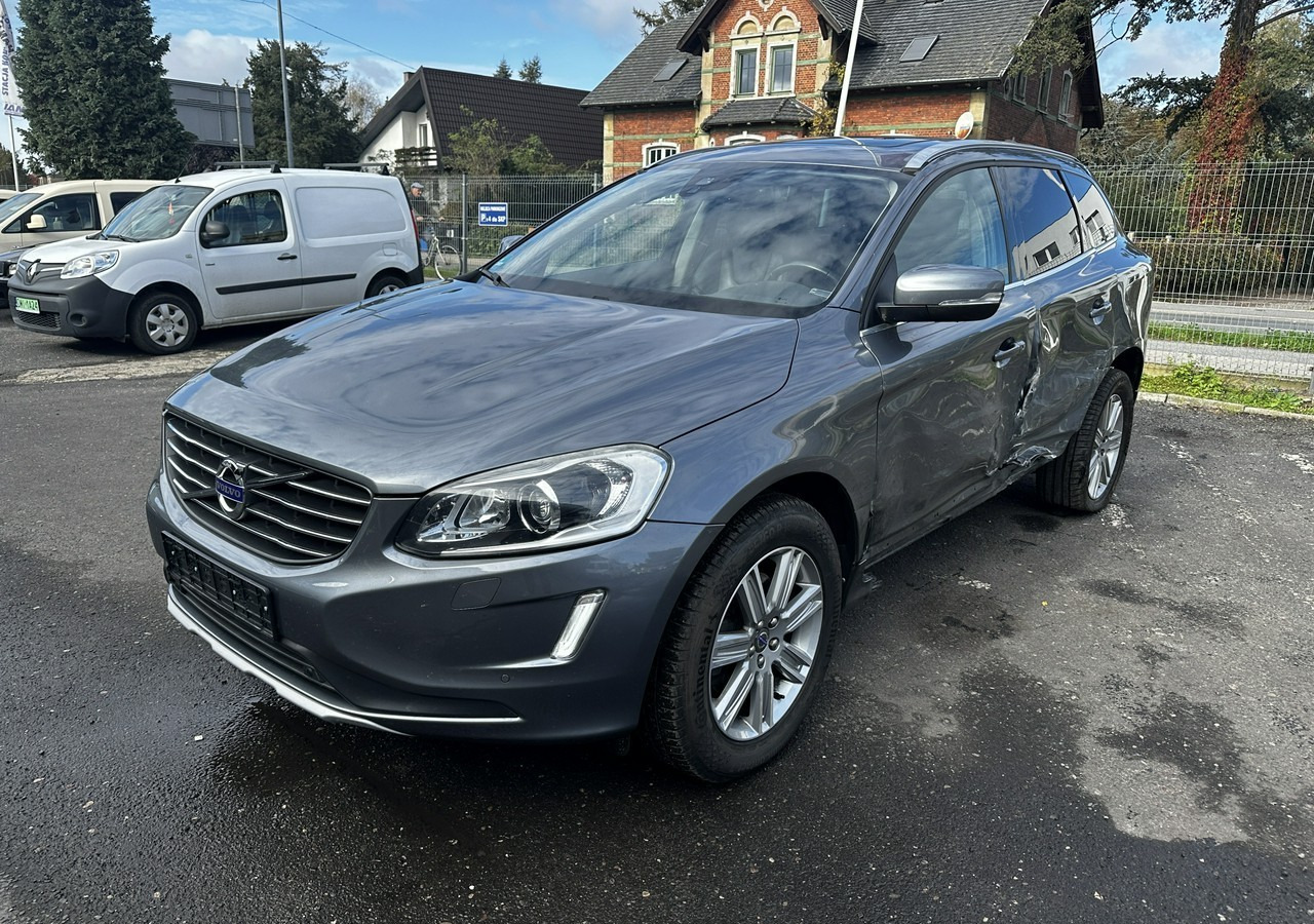 Volvo XC60 I Volvo XC 60 D4AWD Bogate wyposażenie 2017 - Mobil SUV: gambar 2 Volvo XC60 I Volvo XC 60 D4AWD Bogate wyposażenie 2017 - Mobil SUV: gambar 2