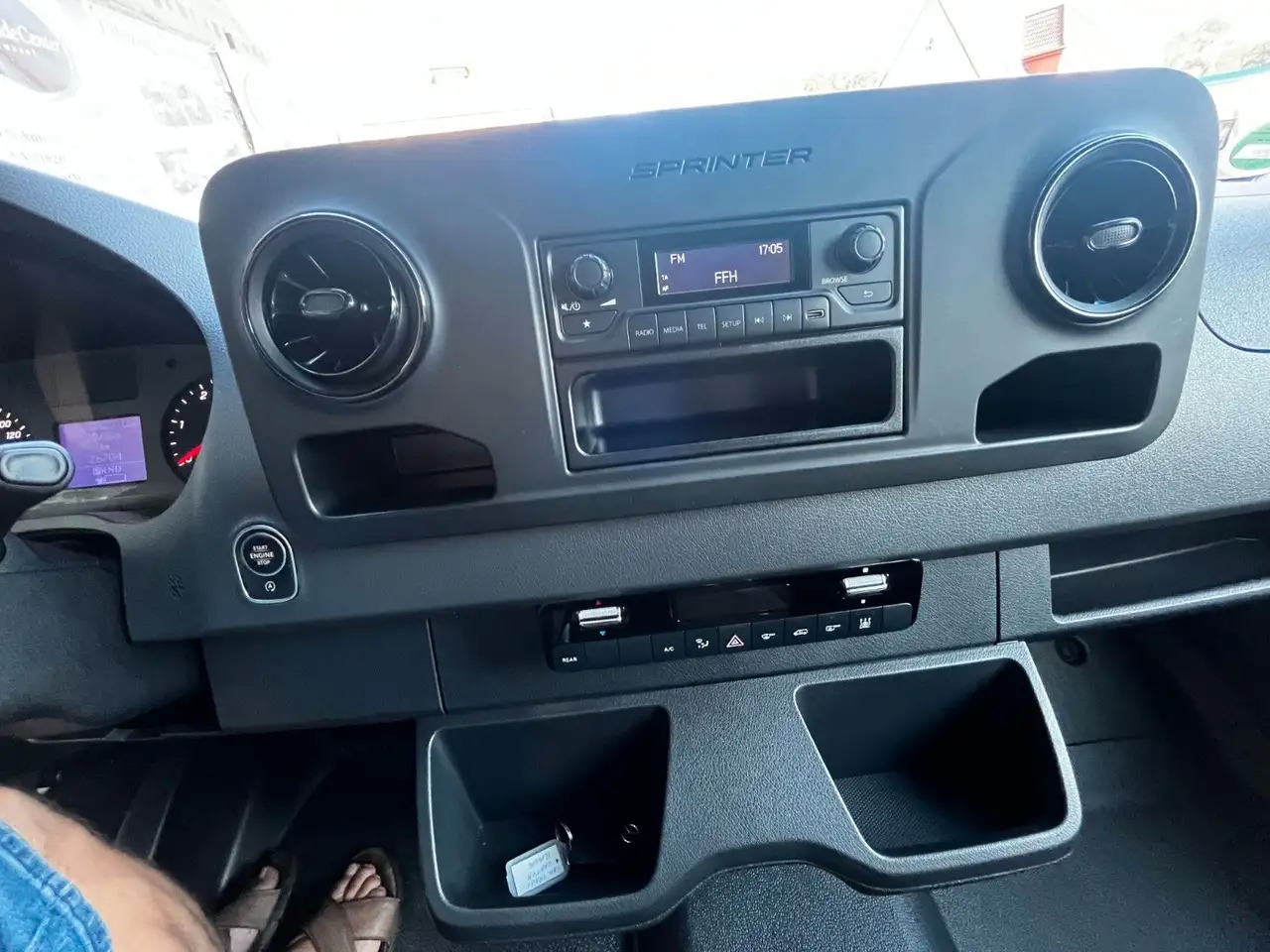 Bus mini, Van penumpang baru Mercedes-Benz Sprinter 215 KOMBI TOURER DACHKLIMA 9-SITZE: gambar 16