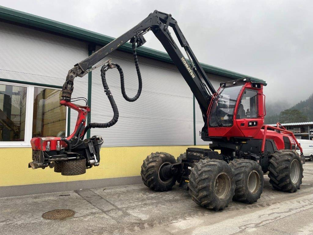 Komatsu 931.2 - Peralatan pemanen: gambar 1 Komatsu 931.2 - Peralatan pemanen: gambar 1
