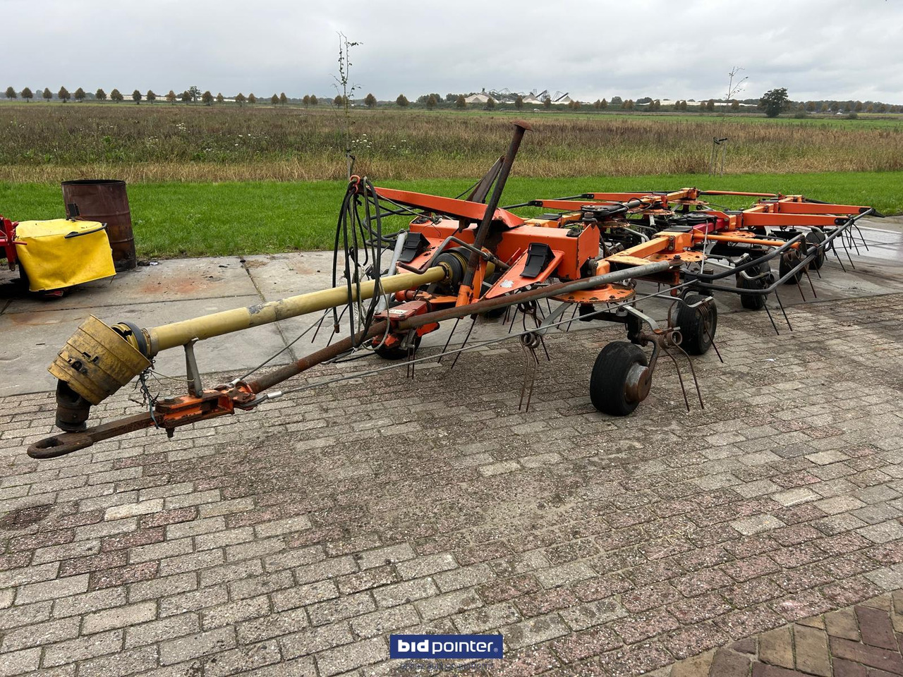 Fella TH1300 Hydro - Tedder/ Menyapu: gambar 2 Fella TH1300 Hydro - Tedder/ Menyapu: gambar 2