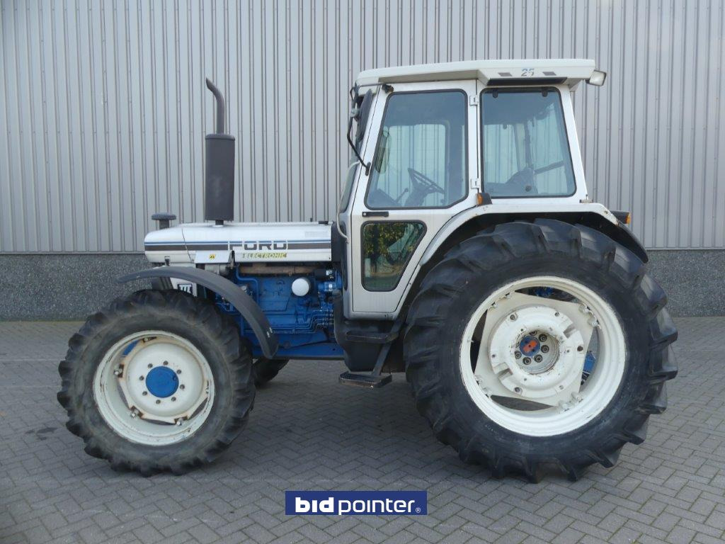 Ford 7810 Silver Jubilee - Traktor: gambar 2 Ford 7810 Silver Jubilee - Traktor: gambar 2