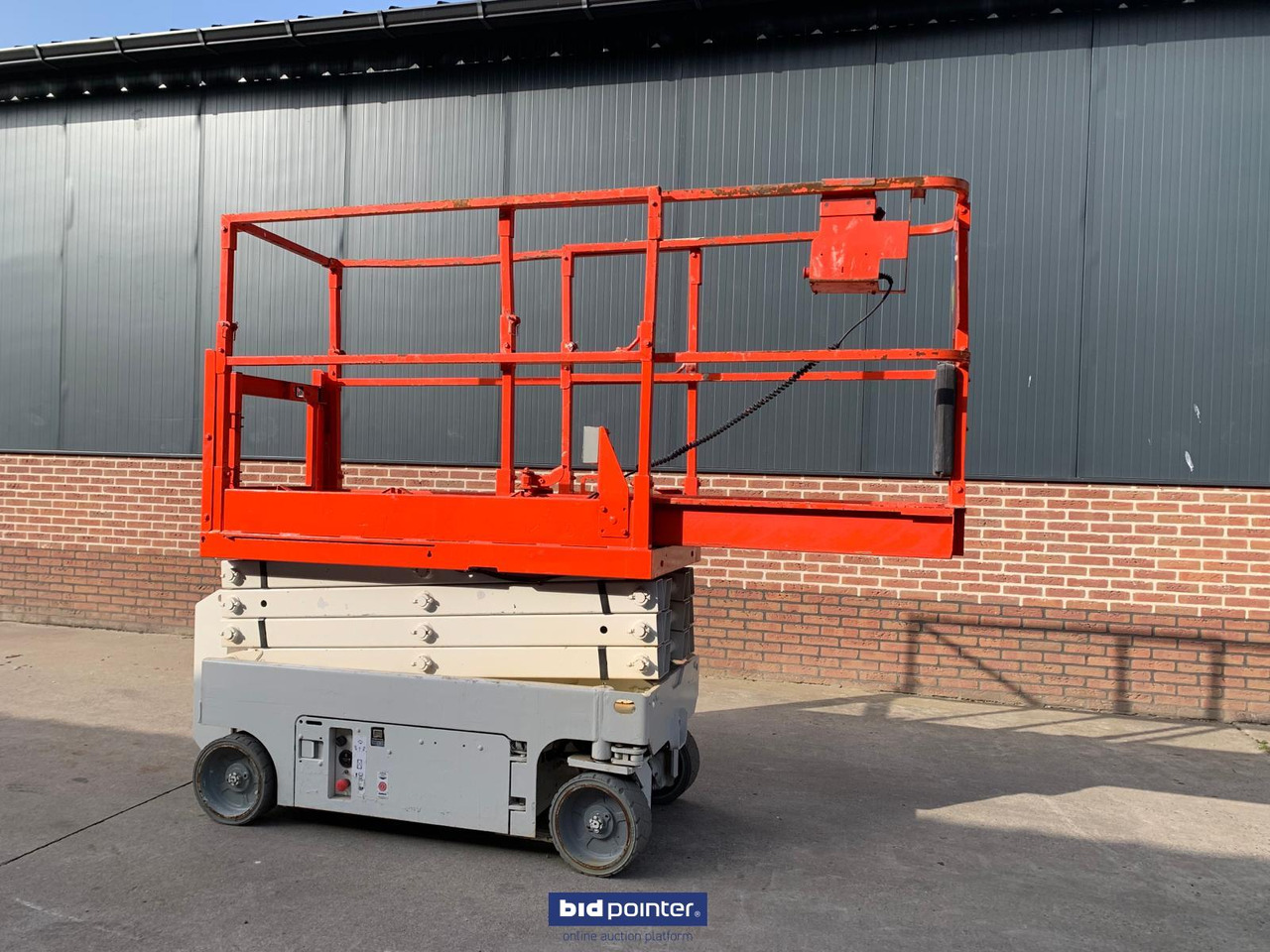 Genie GS-1932 - schaarhoogwerker - 7.85 mtr werkhoogte - BJ 2011 - Scissor lifts: gambar 2 Genie GS-1932 - schaarhoogwerker - 7.85 mtr werkhoogte - BJ 2011 - Scissor lifts: gambar 2