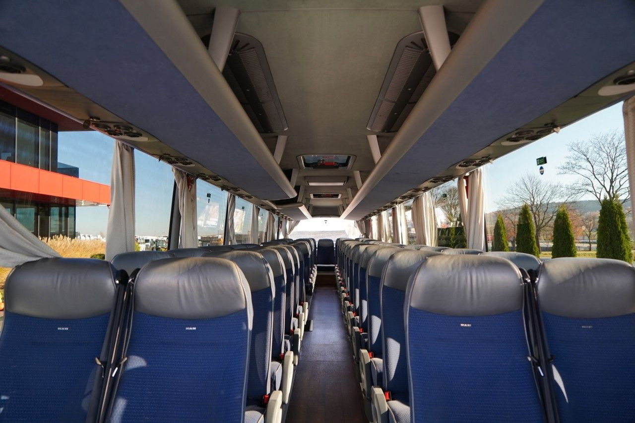 Bus MAN LIONS COACH R07 / EURO 6 / 12 M/ SPROWAD: gambar 35 Bus MAN LIONS COACH R07 / EURO 6 / 12 M/ SPROWAD: gambar 35