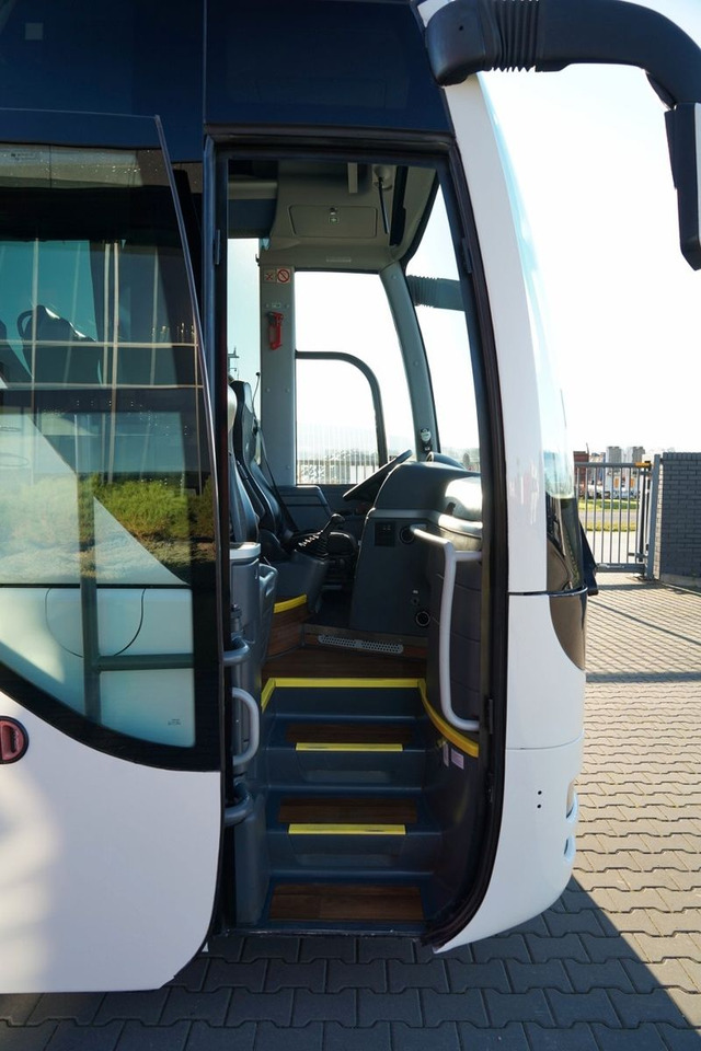 Bus MAN LIONS COACH R07 / EURO 6 / 12 M/ SPROWAD: gambar 26 Bus MAN LIONS COACH R07 / EURO 6 / 12 M/ SPROWAD: gambar 26