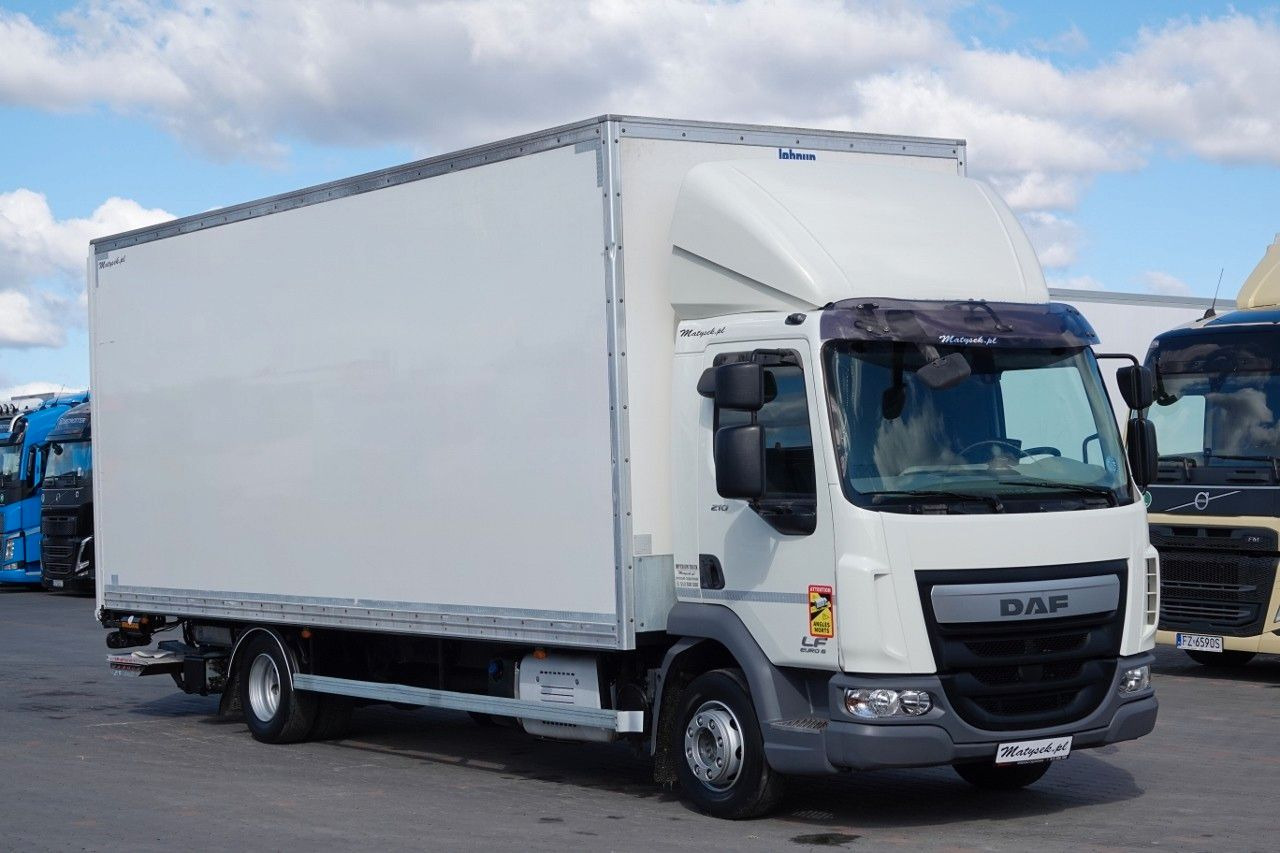 DAF LF 210 / KONTENER - 7 M / SOLÓWKA / WINDA DHOLLA - Truk box: gambar 4 DAF LF 210 / KONTENER - 7 M / SOLÓWKA / WINDA DHOLLA - Truk box: gambar 4