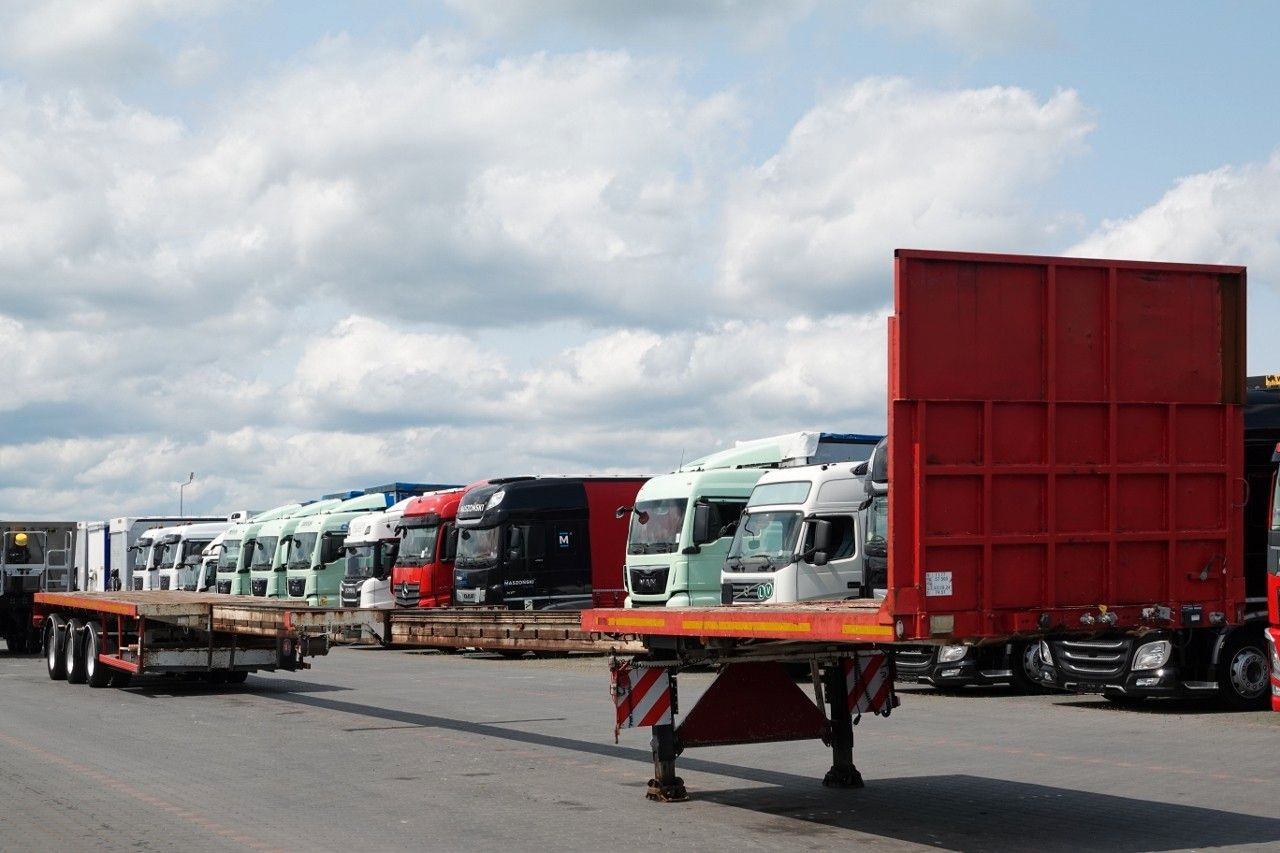 Faymonville SPZ-3AA / NACZEPA LAWETA / ROZCIĄGANA / 29 M / - Semi-trailer low bed: gambar 4 Faymonville SPZ-3AA / NACZEPA LAWETA / ROZCIĄGANA / 29 M / - Semi-trailer low bed: gambar 4