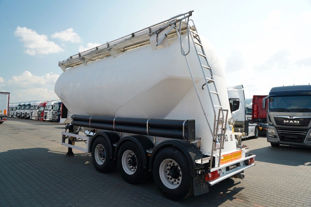 Feldbinder / CEMENTONACZEPA / 3 KOMORY / 36 000 - Semi trailer silo: gambar 5 Feldbinder / CEMENTONACZEPA / 3 KOMORY / 36 000 - Semi trailer silo: gambar 5