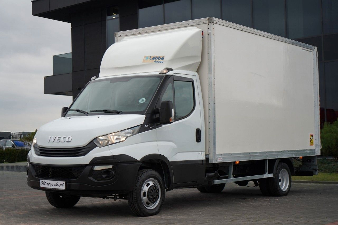 Iveco DAILY 35-140 / KONTENER 4,2 M / WINDA / BLIŹNIAK - Van berpendingin: gambar 1 Iveco DAILY 35-140 / KONTENER 4,2 M / WINDA / BLIŹNIAK - Van berpendingin: gambar 1