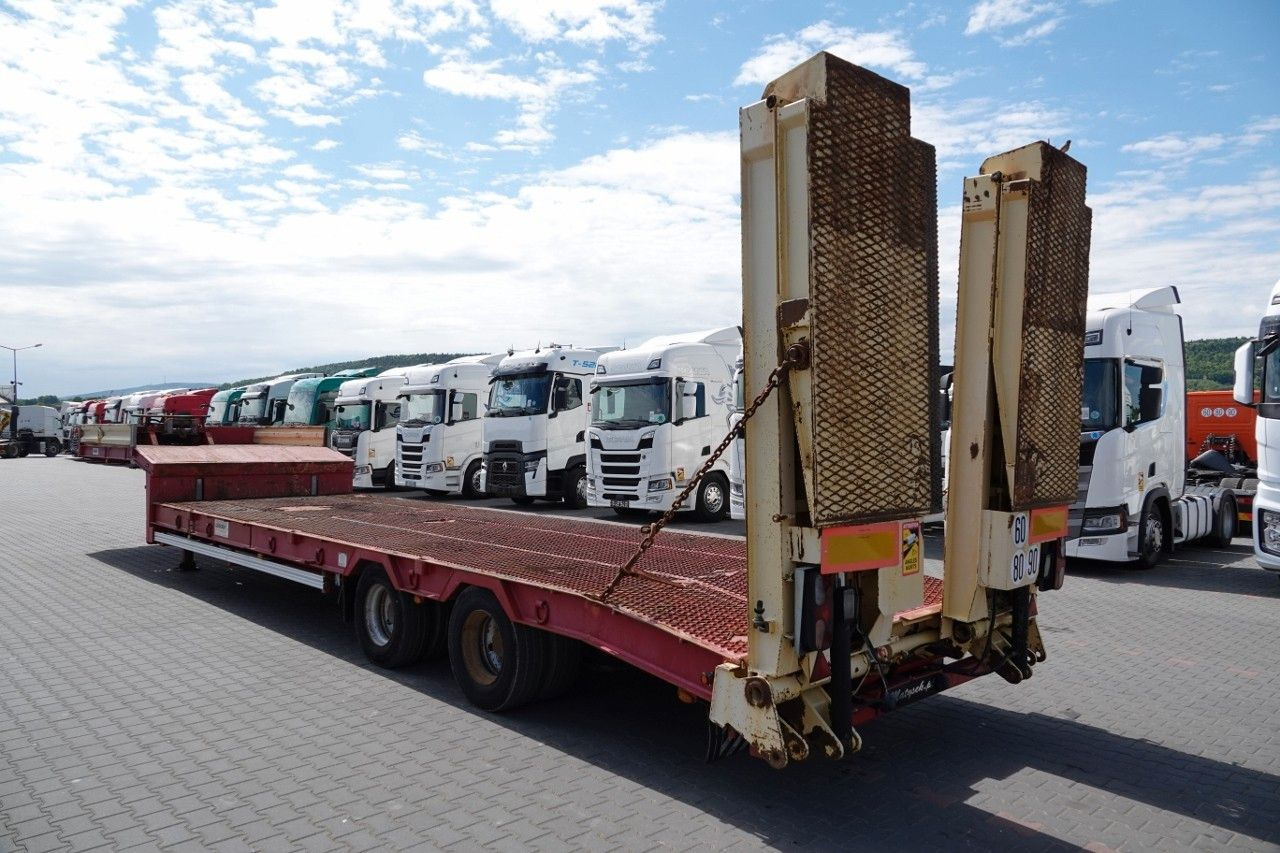 LAWETA NISKOPODWOZIOWA / NAJAZDY HYDRAULICZNE / - Semi-trailer low bed: gambar 4 LAWETA NISKOPODWOZIOWA / NAJAZDY HYDRAULICZNE / - Semi-trailer low bed: gambar 4