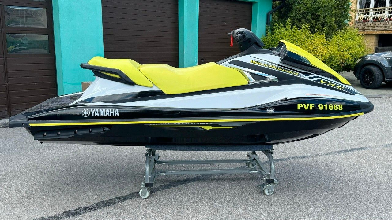 Yamaha WAVERUNNER VX-C / WATERSCRAPER / 220 HOURS / 201 - Peralatan lainnya: gambar 4 Yamaha WAVERUNNER VX-C / WATERSCRAPER / 220 HOURS / 201 - Peralatan lainnya: gambar 4