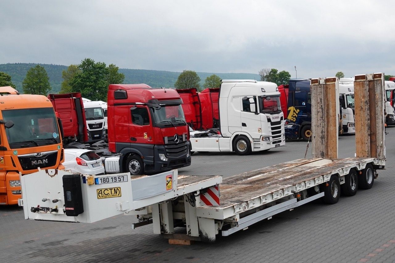 ROBUSTE KAISER / NACZEPA LAWETA / NISKOPODWOZIOW - Semi-trailer low bed: gambar 1 ROBUSTE KAISER / NACZEPA LAWETA / NISKOPODWOZIOW - Semi-trailer low bed: gambar 1