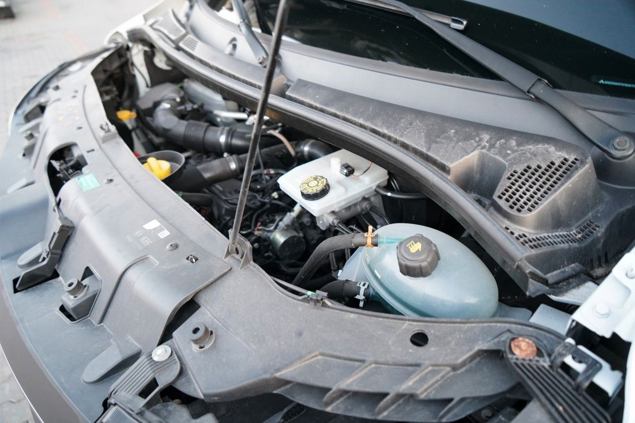 Van berpendingin Renault MASTER / KONTENER / WINDA-750KG / DMC: 3500 KG /: gambar 39