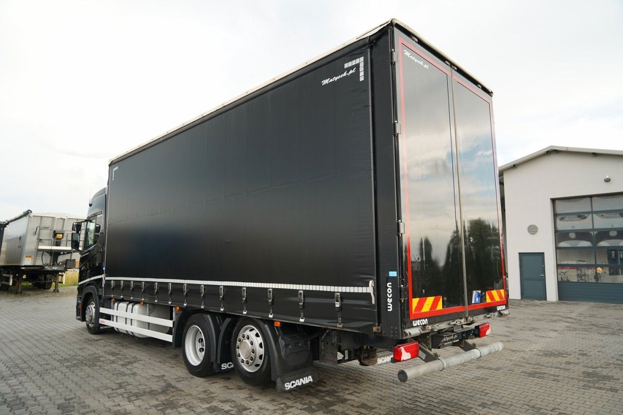 Scania R 410 / 6x2 / FIRANKA - 7,8 m / SOLÓWKA / PODNOS Scania R 410 / 6x2 / FIRANKA - 7,8 m / SOLÓWKA / PODNOS - Truk dengan terpal samping: gambar 2 Scania R 410 / 6x2 / FIRANKA - 7,8 m / SOLÓWKA / PODNOS Scania R 410 / 6x2 / FIRANKA - 7,8 m / SOLÓWKA / PODNOS - Truk dengan terpal samping: gambar 2