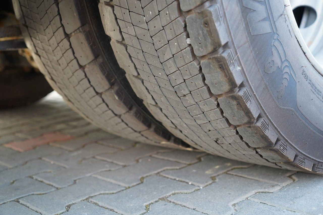 Truk dengan terpal samping Scania S 450 / ZESTAW TANDEM / 120 M3 / I-PARK COOL Scania S 450 / ZESTAW TANDEM / 120 M3 / PO KONTRAKCIE S: gambar 14 Truk dengan terpal samping Scania S 450 / ZESTAW TANDEM / 120 M3 / I-PARK COOL Scania S 450 / ZESTAW TANDEM / 120 M3 / PO KONTRAKCIE S: gambar 14