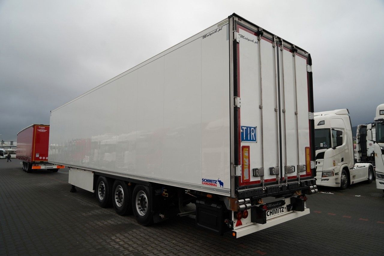 Schmitz Cargobull CHŁODNIA / THERMO KING / HAKÓWKA / OŚ PODNOSZO - Semi-trailer berpendingin: gambar 3 Schmitz Cargobull CHŁODNIA / THERMO KING / HAKÓWKA / OŚ PODNOSZO - Semi-trailer berpendingin: gambar 3