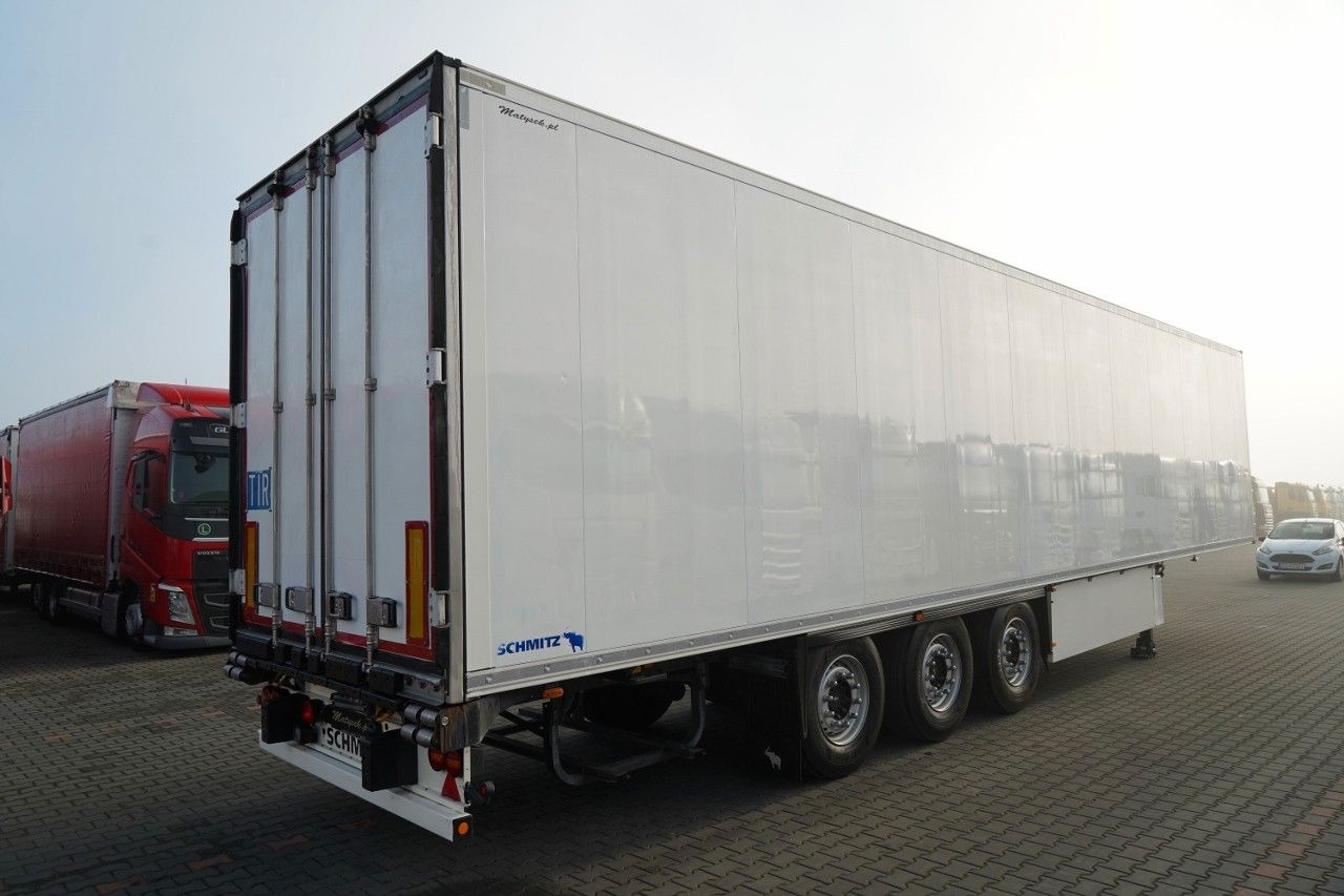 Schmitz Cargobull / CHŁODNIA / THERMO KING SLX 300 / HAKÓWKA / OŚ - Semi-trailer berpendingin: gambar 5 Schmitz Cargobull / CHŁODNIA / THERMO KING SLX 300 / HAKÓWKA / OŚ - Semi-trailer berpendingin: gambar 5
