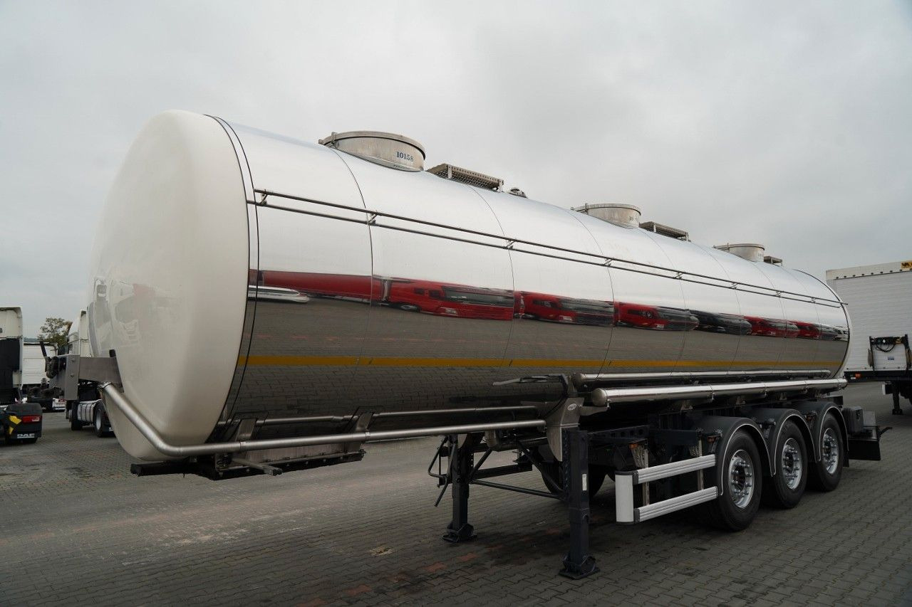 Sommer CYSTERNA SPOŻYWCZA / 3 KOMORY / 30 000 L / OŚ - Semi-trailer tangki: gambar 4 Sommer CYSTERNA SPOŻYWCZA / 3 KOMORY / 30 000 L / OŚ - Semi-trailer tangki: gambar 4