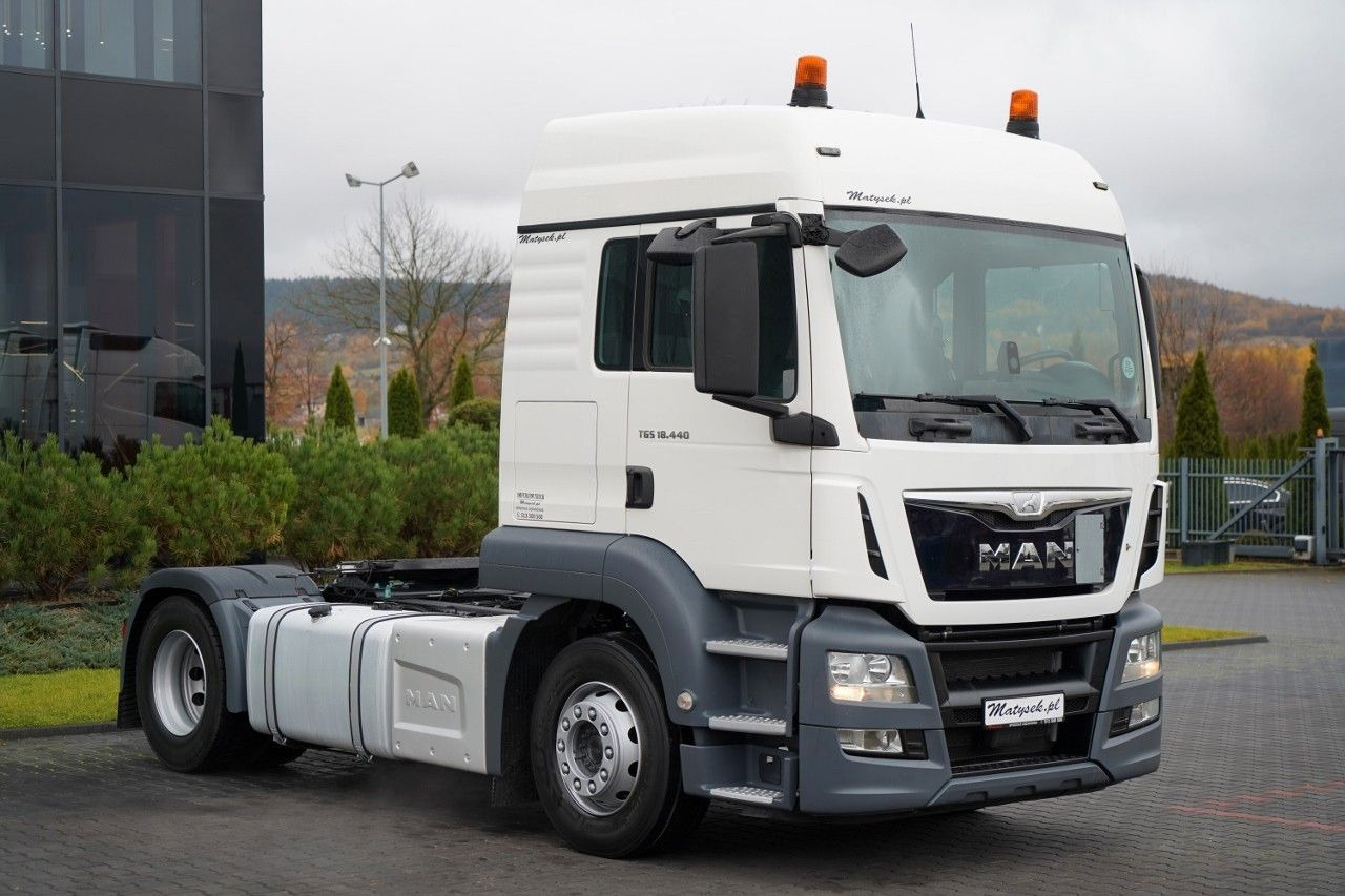 MAN TGS 18. 440 / XLX / NAVI - Tractor head: gambar 2 MAN TGS 18. 440 / XLX / NAVI - Tractor head: gambar 2