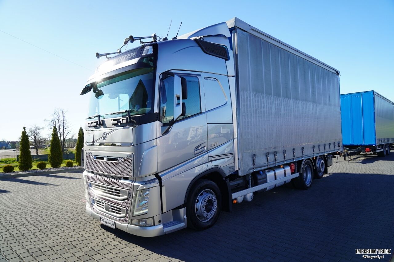 VOLVO FH 460 / FIRANKA 7,3 M SOLÓWKA / MEGA / KLIMA POSTOJOWA / OŚ PODNOSZONA I SKRĘTNA / MOCNA PODŁOGA / - Truk dengan terpal samping: gambar 5 VOLVO FH 460 / FIRANKA 7,3 M SOLÓWKA / MEGA / KLIMA POSTOJOWA / OŚ PODNOSZONA I SKRĘTNA / MOCNA PODŁOGA / - Truk dengan terpal samping: gambar 5