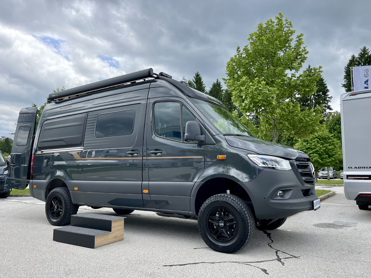 ADRIA Super Twin 600 SP - Mobil kemping: gambar 2 ADRIA Super Twin 600 SP - Mobil kemping: gambar 2