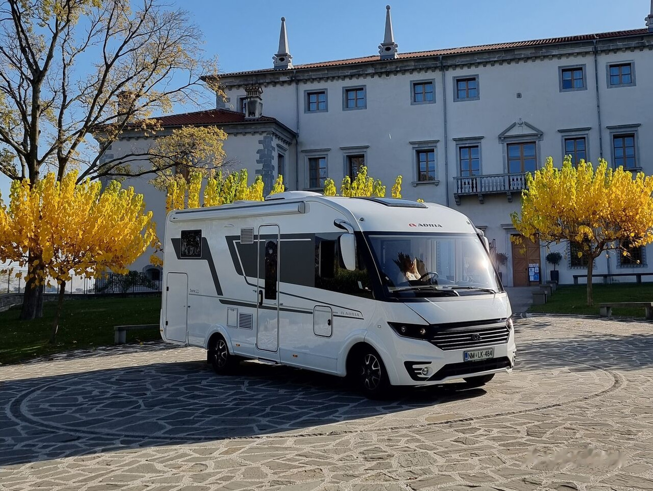 Adria Sonic Plus - Camper: gambar 1 Adria Sonic Plus - Camper: gambar 1