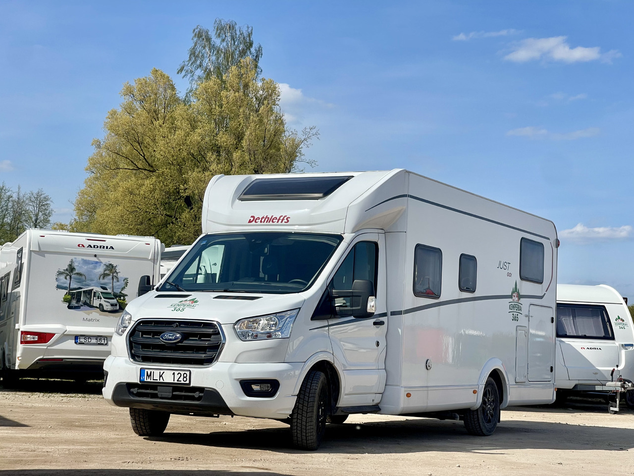 DETHLEFFS Just Go T7055 EB - Mobil rumah semi-terintegrasi: gambar 1 DETHLEFFS Just Go T7055 EB - Mobil rumah semi-terintegrasi: gambar 1