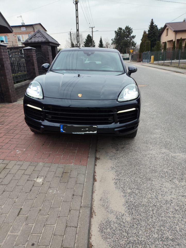 Mobil PORSCHE CAYENNE: gambar 18