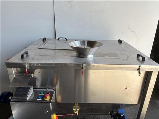 NNP Hopper and elevator screw conveyor - Konveyor: gambar 4 NNP Hopper and elevator screw conveyor - Konveyor: gambar 4