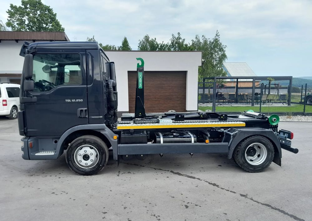 MAN TGL 12.250 nowe urządzenie hakowe SKIBICKI HKS 8/3300 ATEGO / TGM - Hook lift: gambar 1 MAN TGL 12.250 nowe urządzenie hakowe SKIBICKI HKS 8/3300 ATEGO / TGM - Hook lift: gambar 1