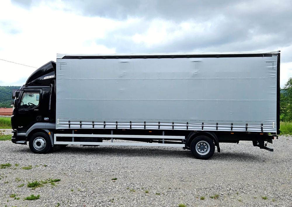 Truk dengan terpal samping DAF LF 290 / WINDA / 16TON DMC / FIRANKA / AUTOMAT / JEDEN WŁAŚCICIE  / EURO 6 / 2019 / SPROWADZONY / 20PALET / NISKI PRZEBIEG / DUŻA ŁADOWNOŚĆ / JAK NOWY: gambar 14