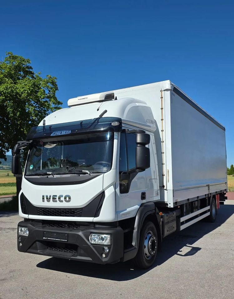 Iveco EUROCARGO 160E320/FIRANKA/WINDA/AUTOMAT/NISKI PRZEBIEG/E6/SPROWADZONY/PIERWSZY WŁAŚCICIEL - Truk dengan terpal samping: gambar 1 Iveco EUROCARGO 160E320/FIRANKA/WINDA/AUTOMAT/NISKI PRZEBIEG/E6/SPROWADZONY/PIERWSZY WŁAŚCICIEL - Truk dengan terpal samping: gambar 1